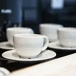 Renovated With Private Courtyard, By Timecooler Apartmán Lisboa