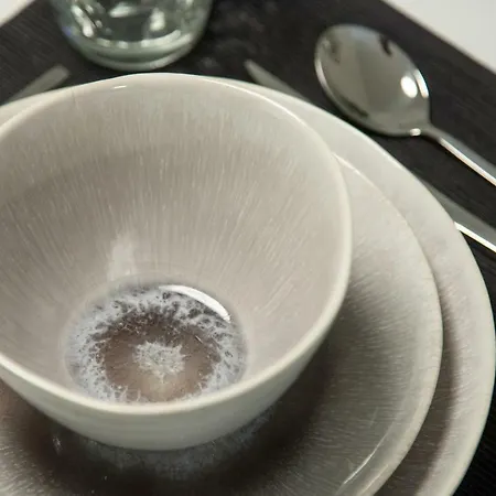 Renovated With Private Courtyard, By Timecooler