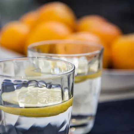 شقة Renovated With Private Courtyard, By Timecooler