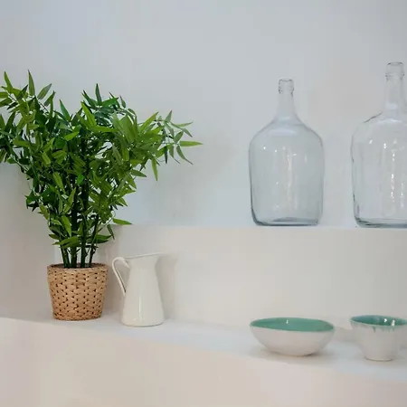 Renovated With Private Courtyard, By Timecooler * Лиссабон