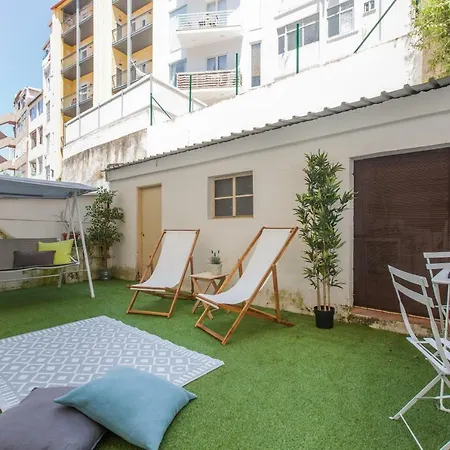 Renovated With Private Courtyard, By Timecooler Apartment *